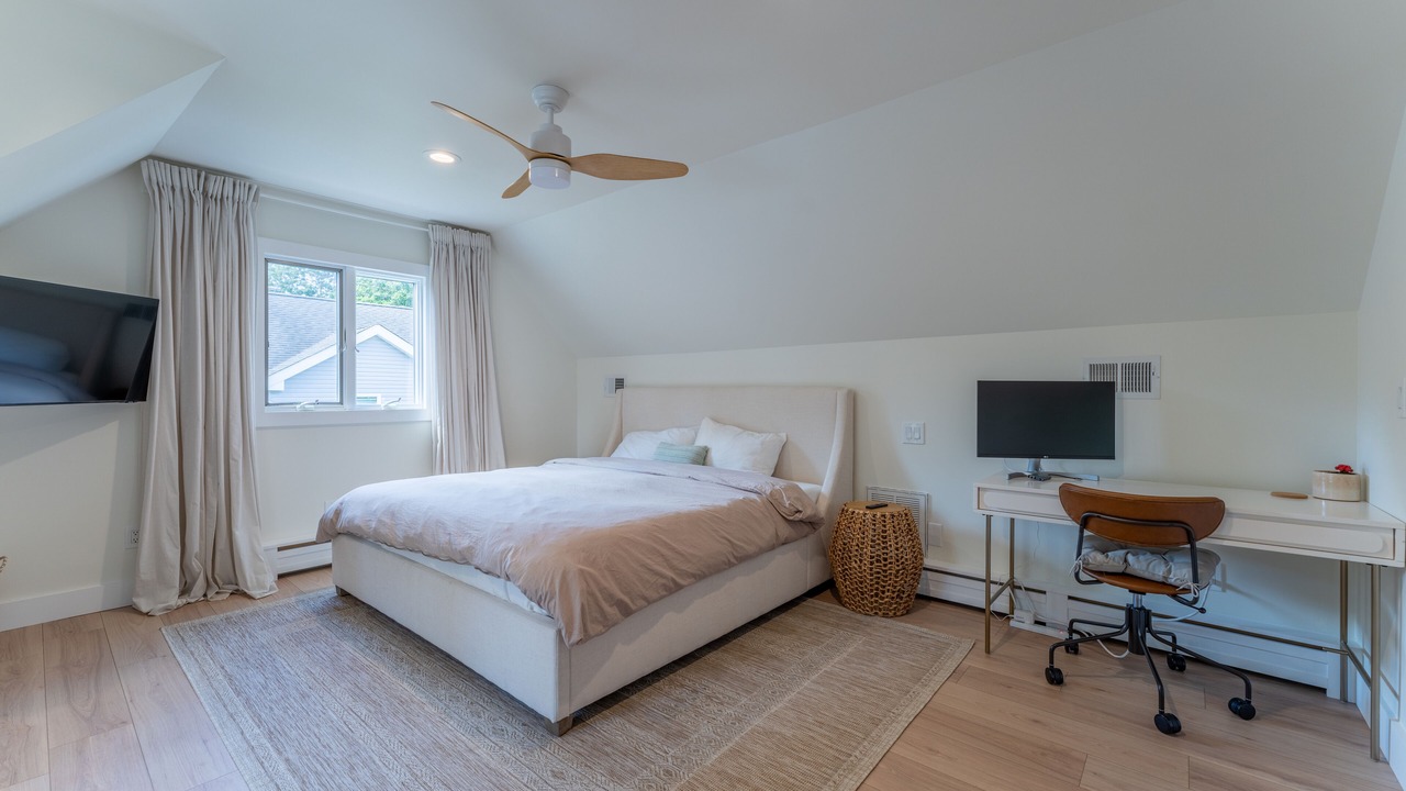 Photo of Bedroom in Shirley