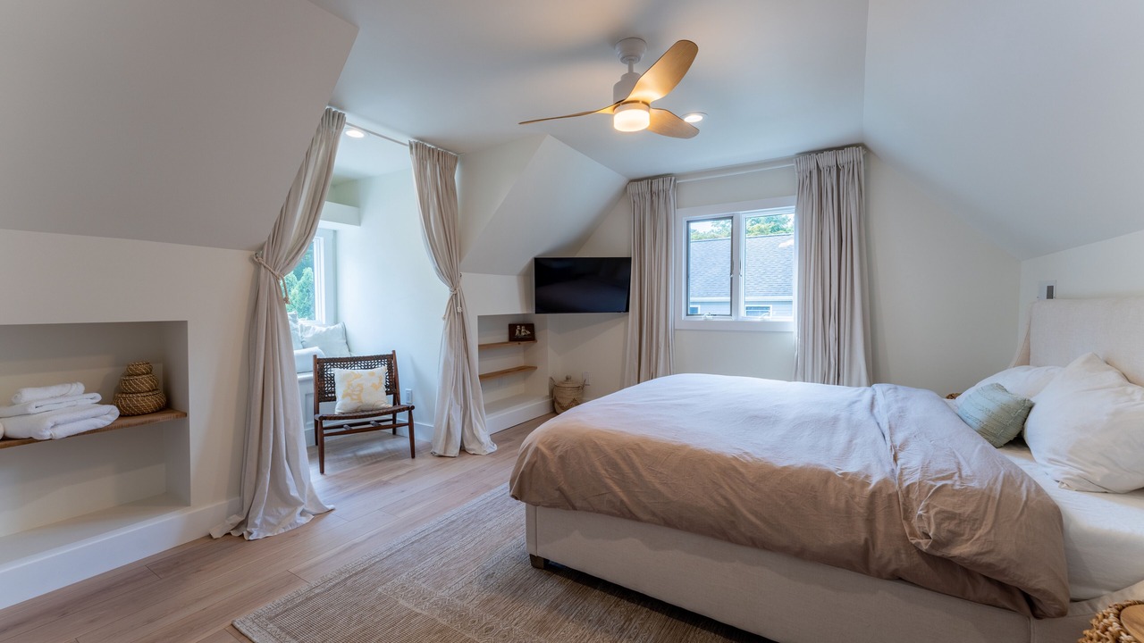 Photo of Bedroom in Shirley