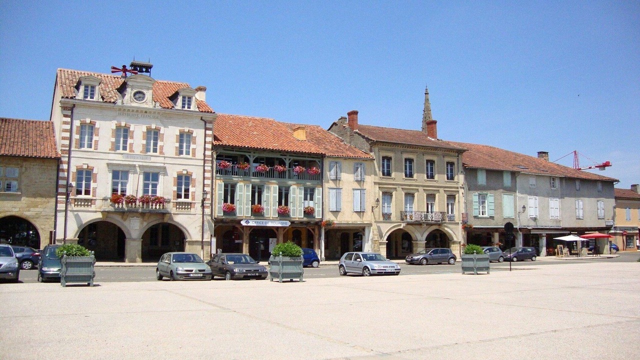 Photo of Others in Buzon