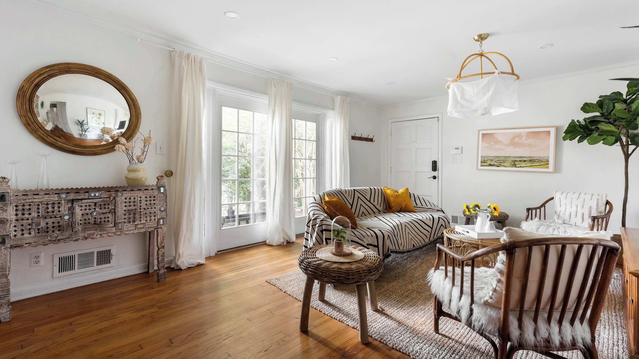 Photo of Livingroom in Atlanta