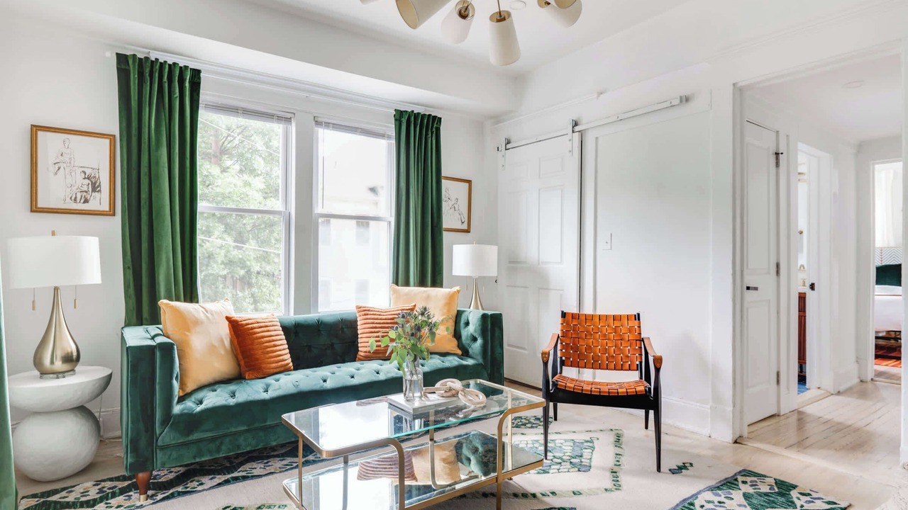 Photo of Livingroom in Candler Park