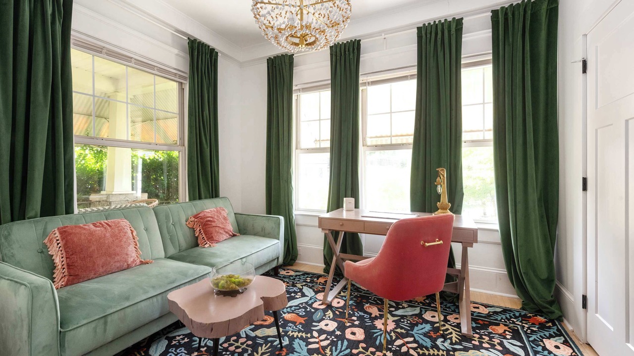 Photo of Livingroom in Inman Park