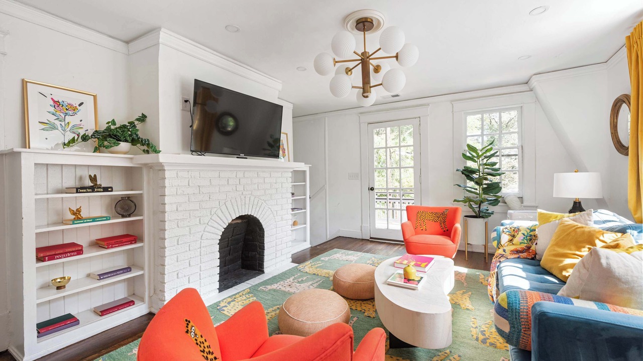 Photo of Livingroom in Inman Park