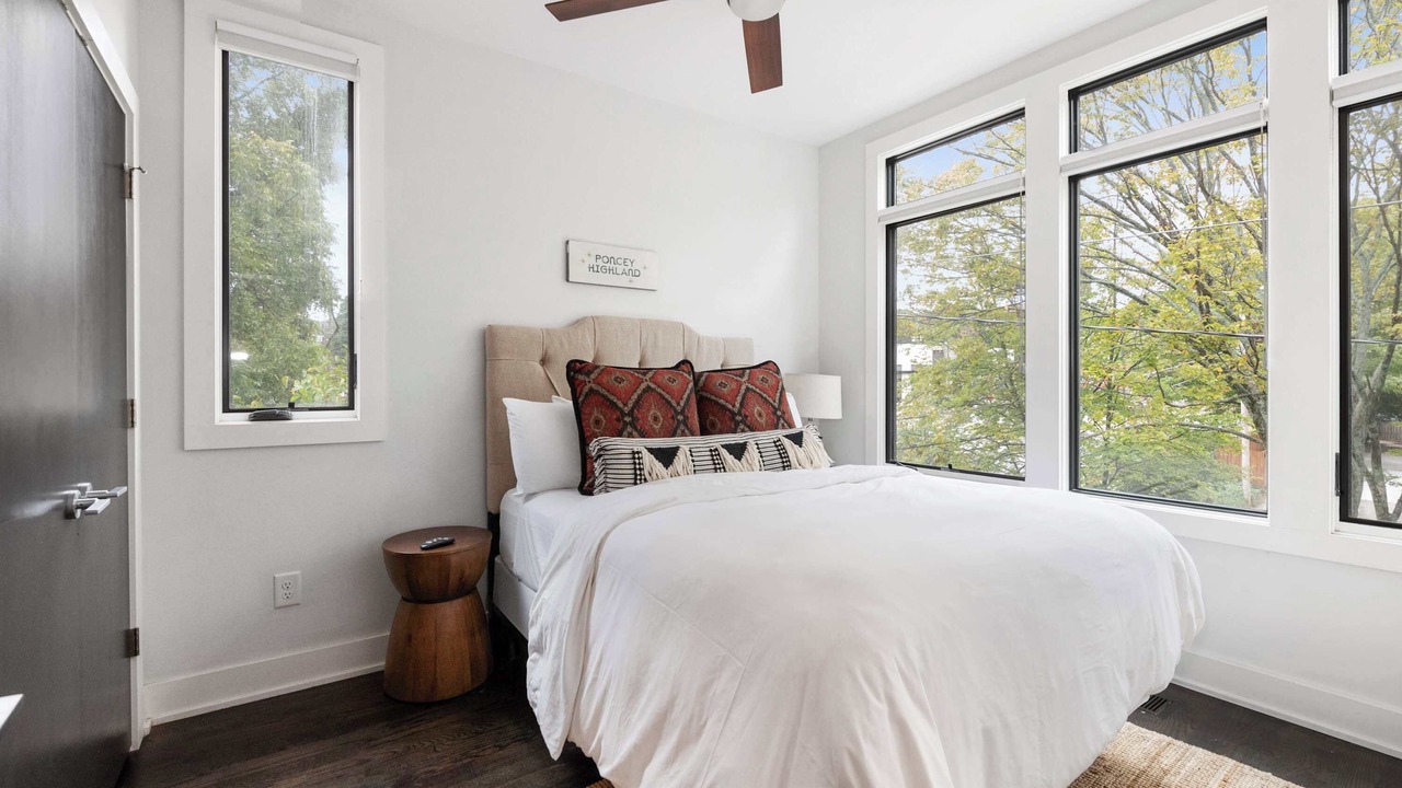 Photo of Bedroom in Poncey-Highland