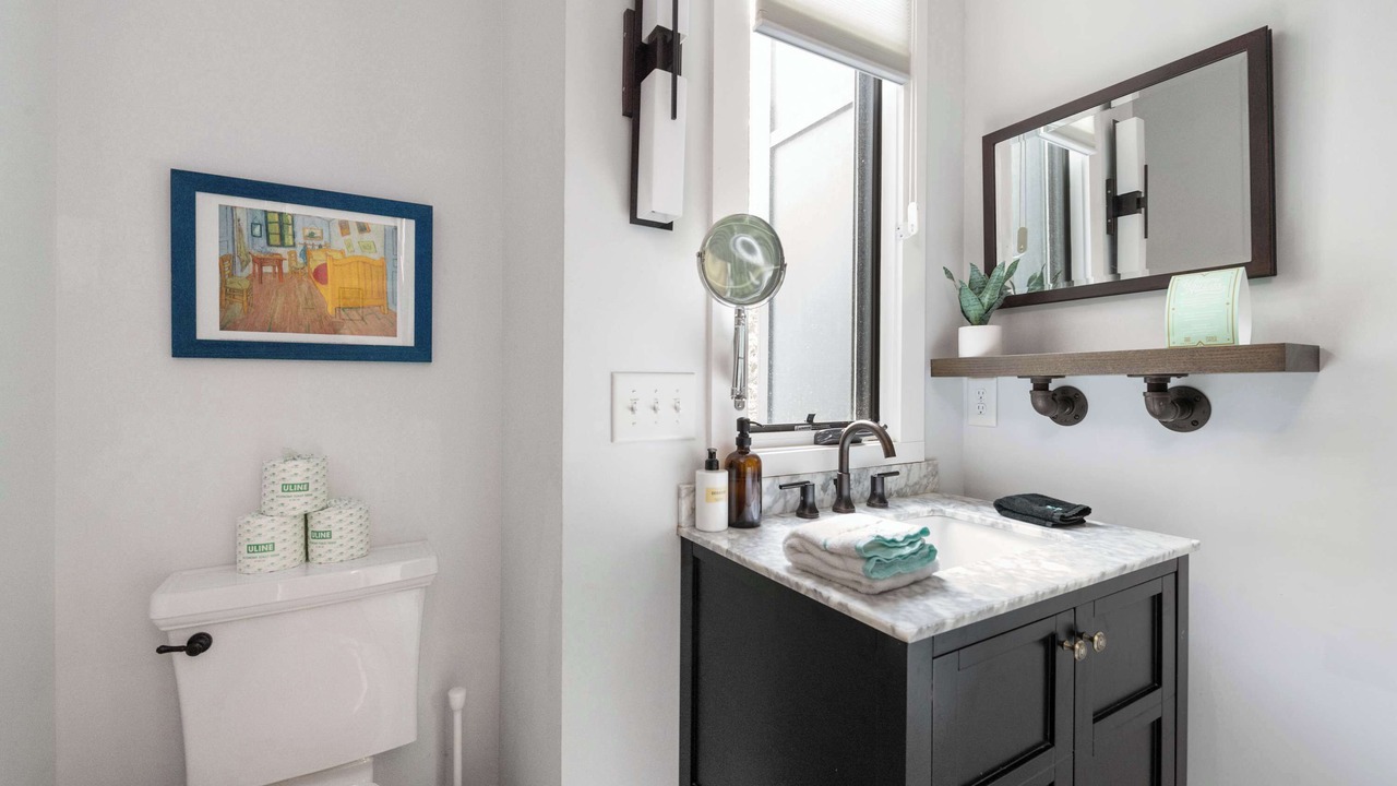 Photo of Bathroom in Poncey-Highland