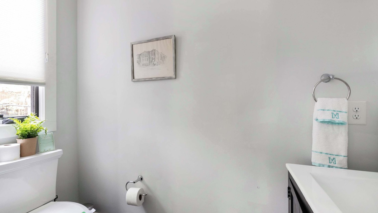 Photo of Bathroom in Poncey-Highland