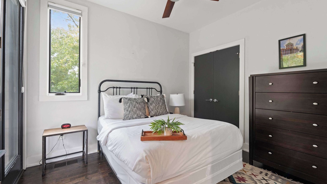 Photo of Bedroom in Poncey-Highland