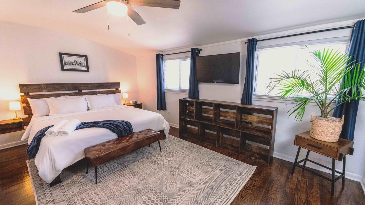 Photo of Bedroom in Royal Oak