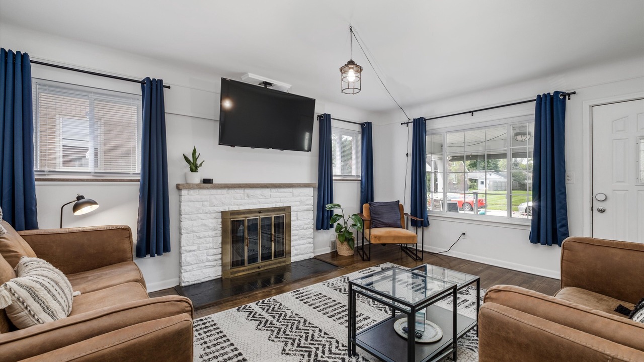 Photo of Livingroom in Royal Oak