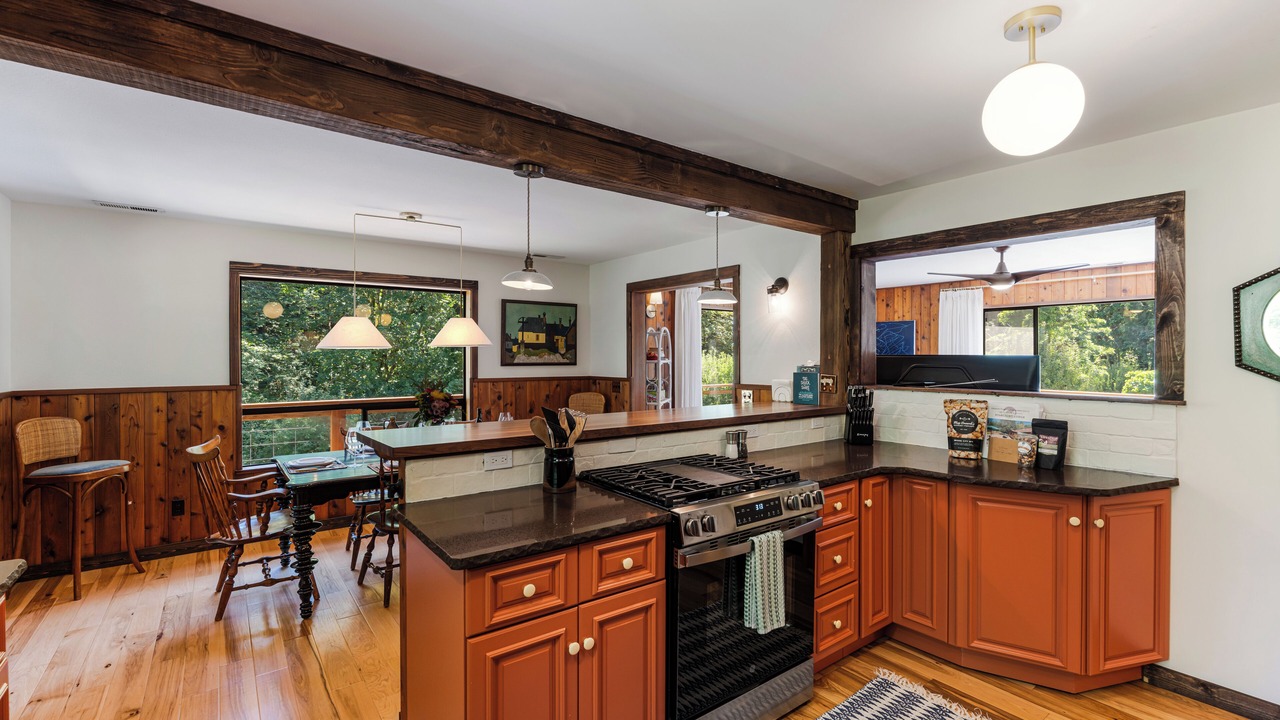 Photo of Kitchen in Gaston