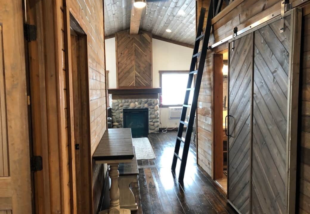 Photo of Livingroom in Island Park