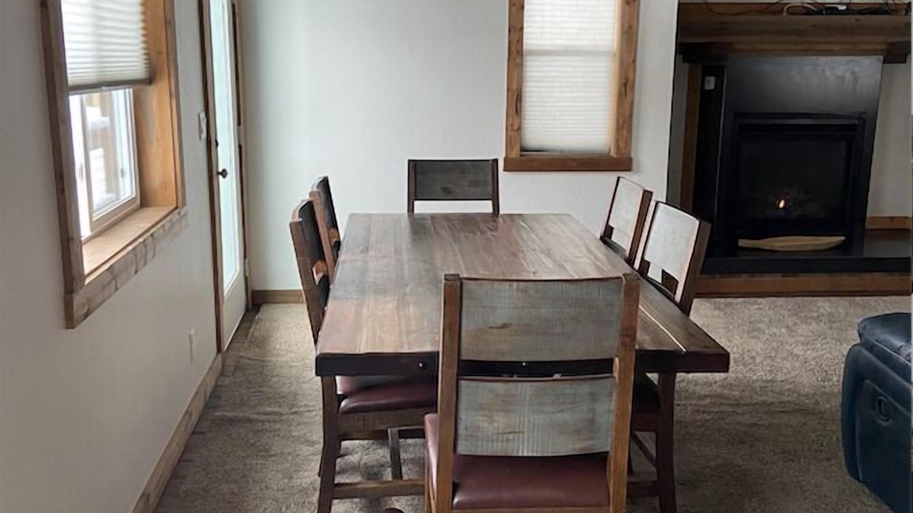 Photo of Livingroom in Island Park