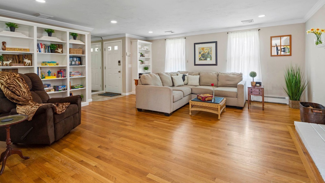 Photo of Livingroom in East Harwich