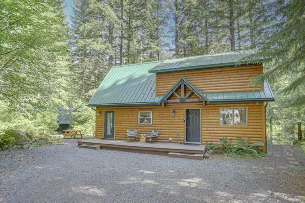 Photo of Outdoor in Rhododendron