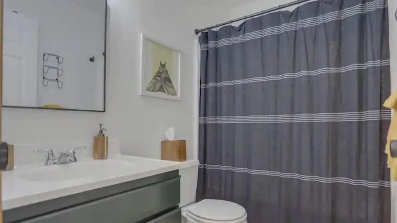 Photo of Bathroom in Rhododendron