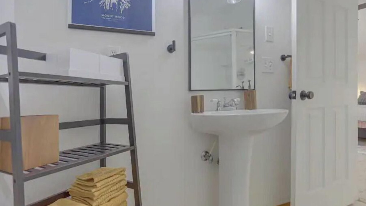 Photo of Bathroom in Rhododendron