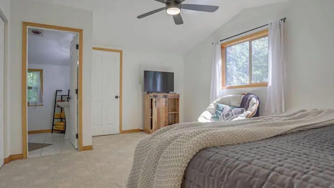 Photo of Bedroom in Rhododendron