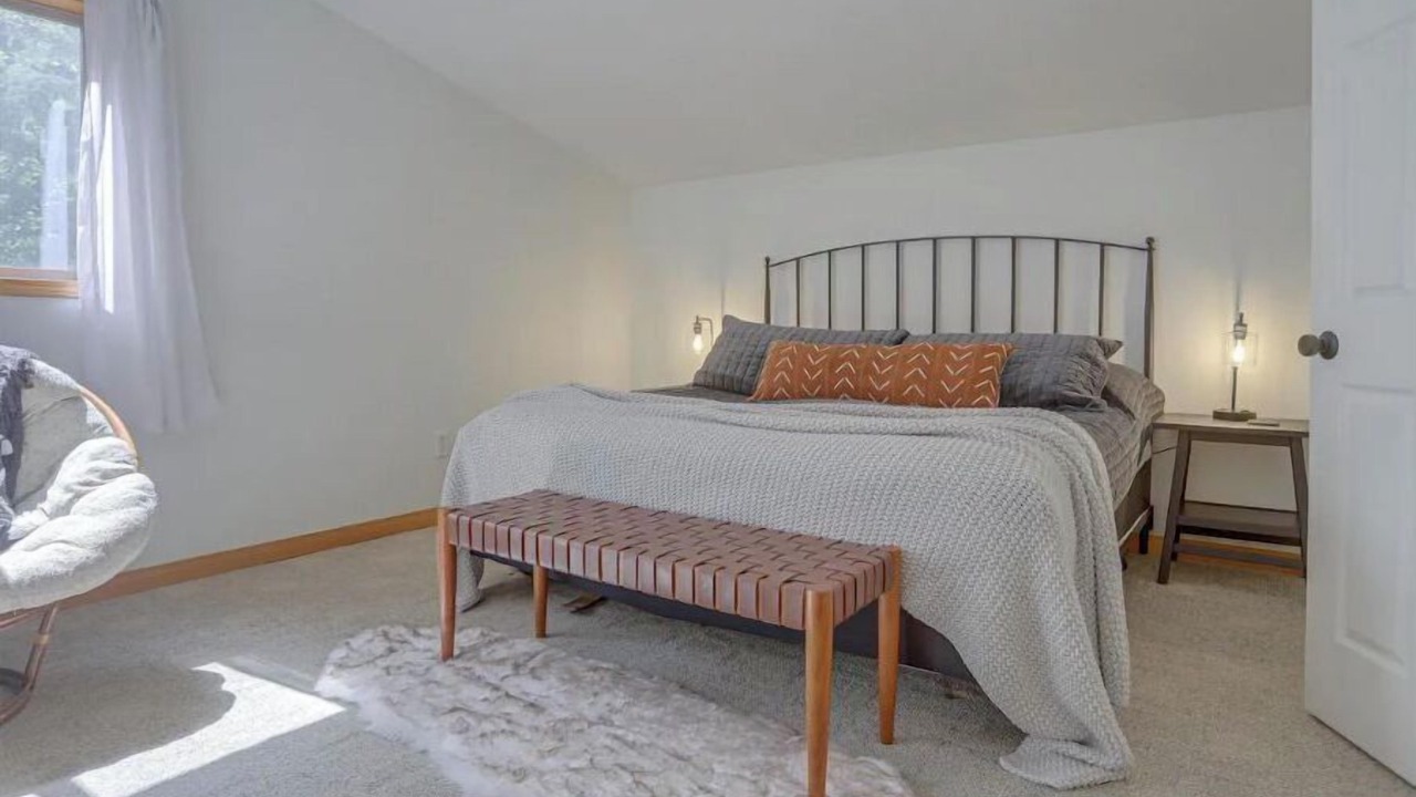 Photo of Bedroom in Rhododendron