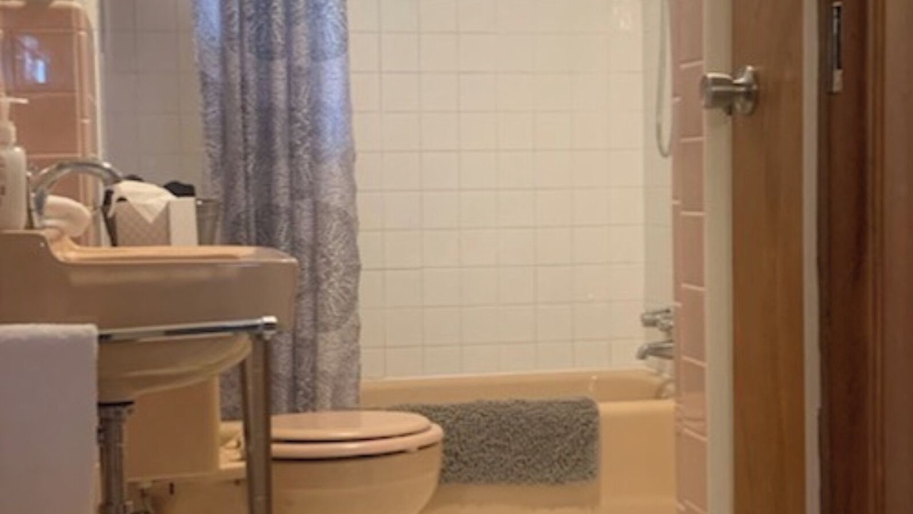 Photo of Bathroom in Cherokee Village