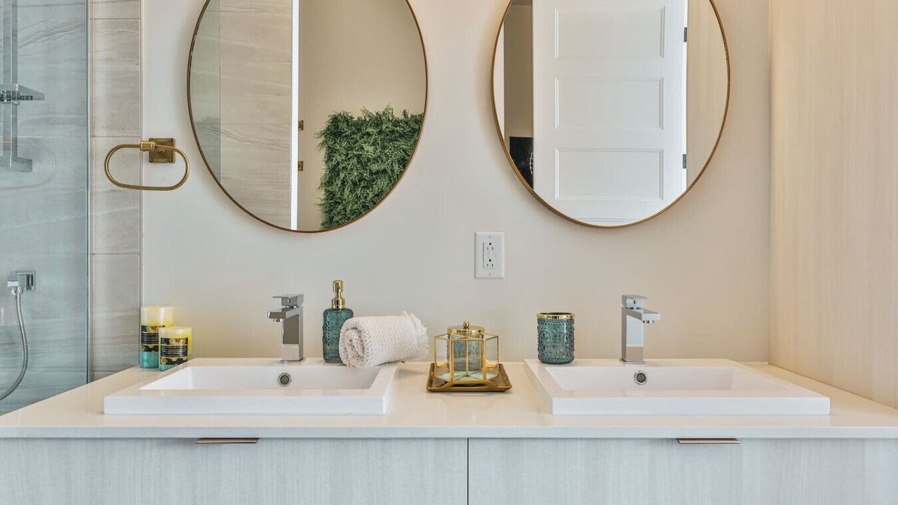 Photo of Bathroom in Mirabel