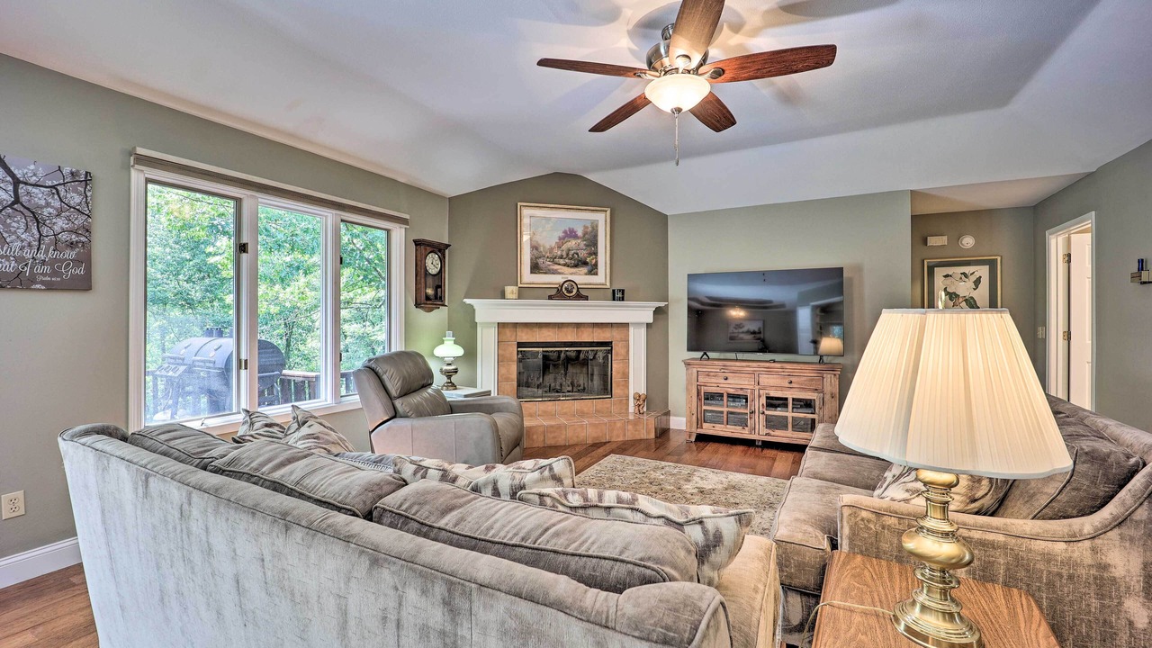 Photo of Livingroom in Bella Vista