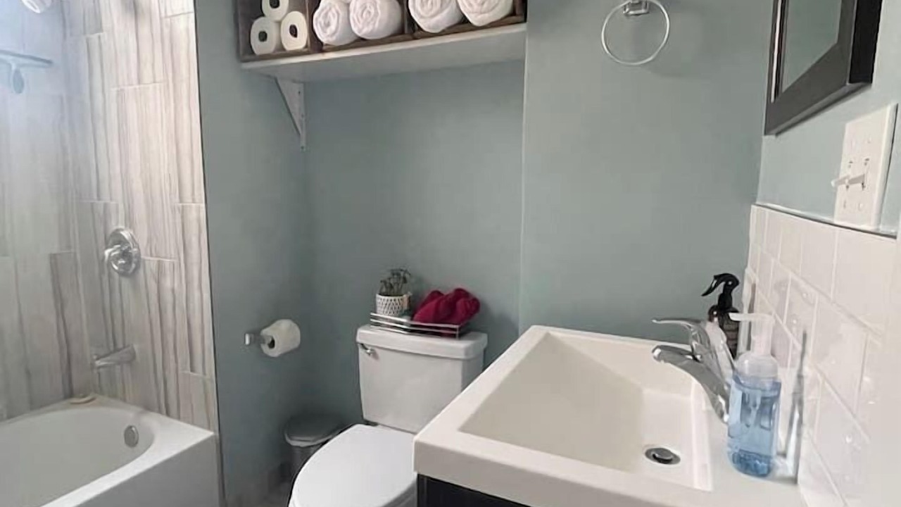 Photo of Bathroom in Avondale