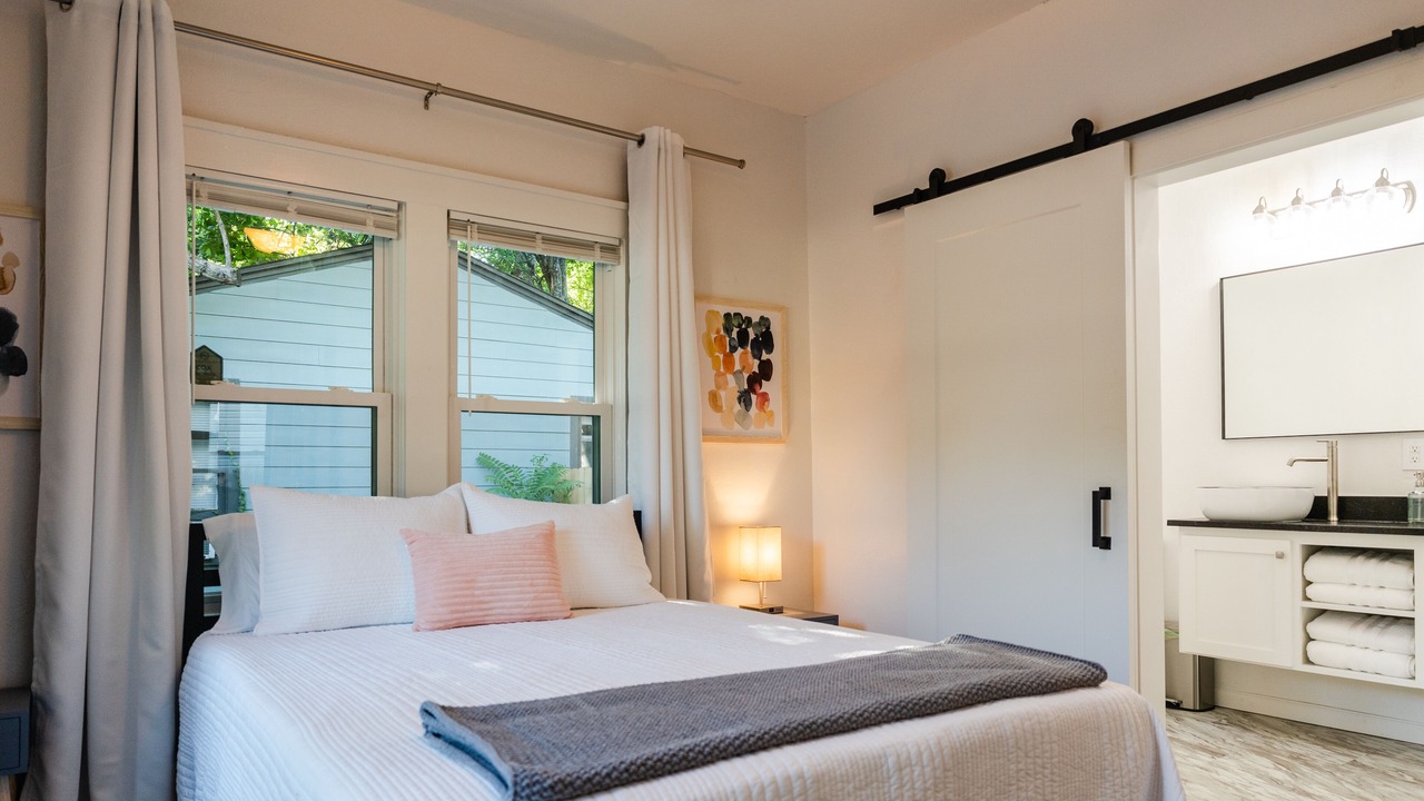 Photo of Bedroom in Norman
