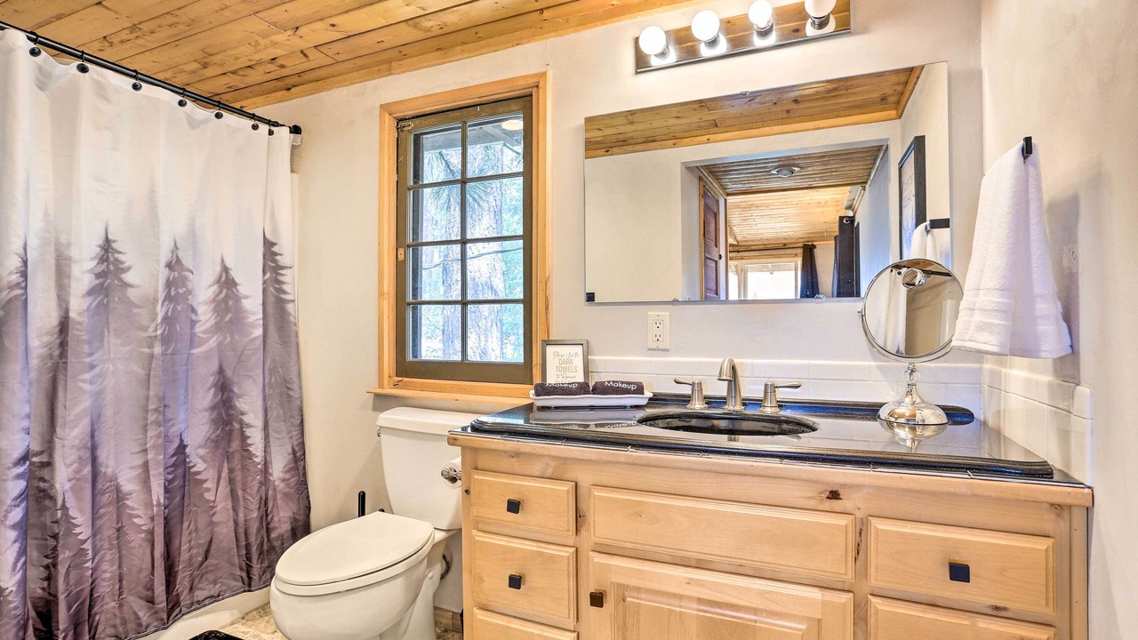 Photo of Bathroom in Garden Valley