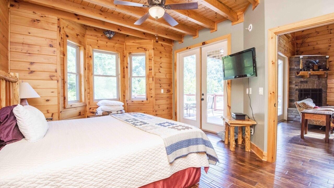 Photo of Bedroom in Tellico Plains