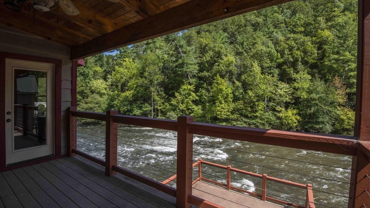 Photo of Patio Balcony in Tellico Plains