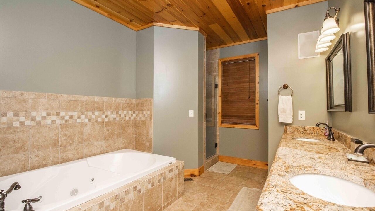 Photo of Bathroom in Tellico Plains