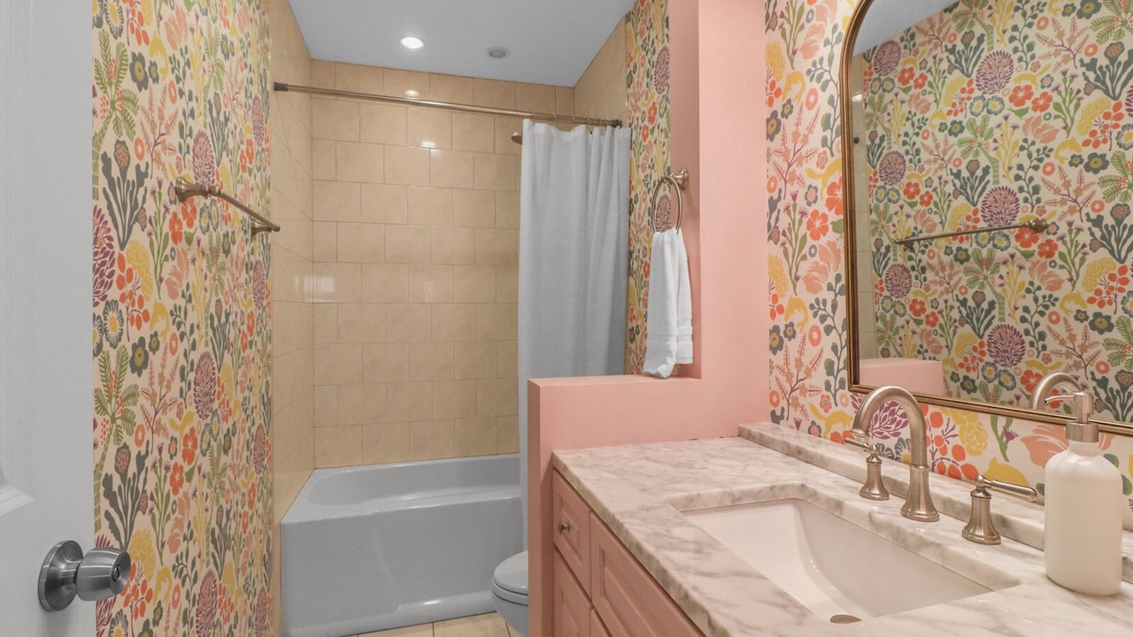 Photo of Bathroom in Miller Beach