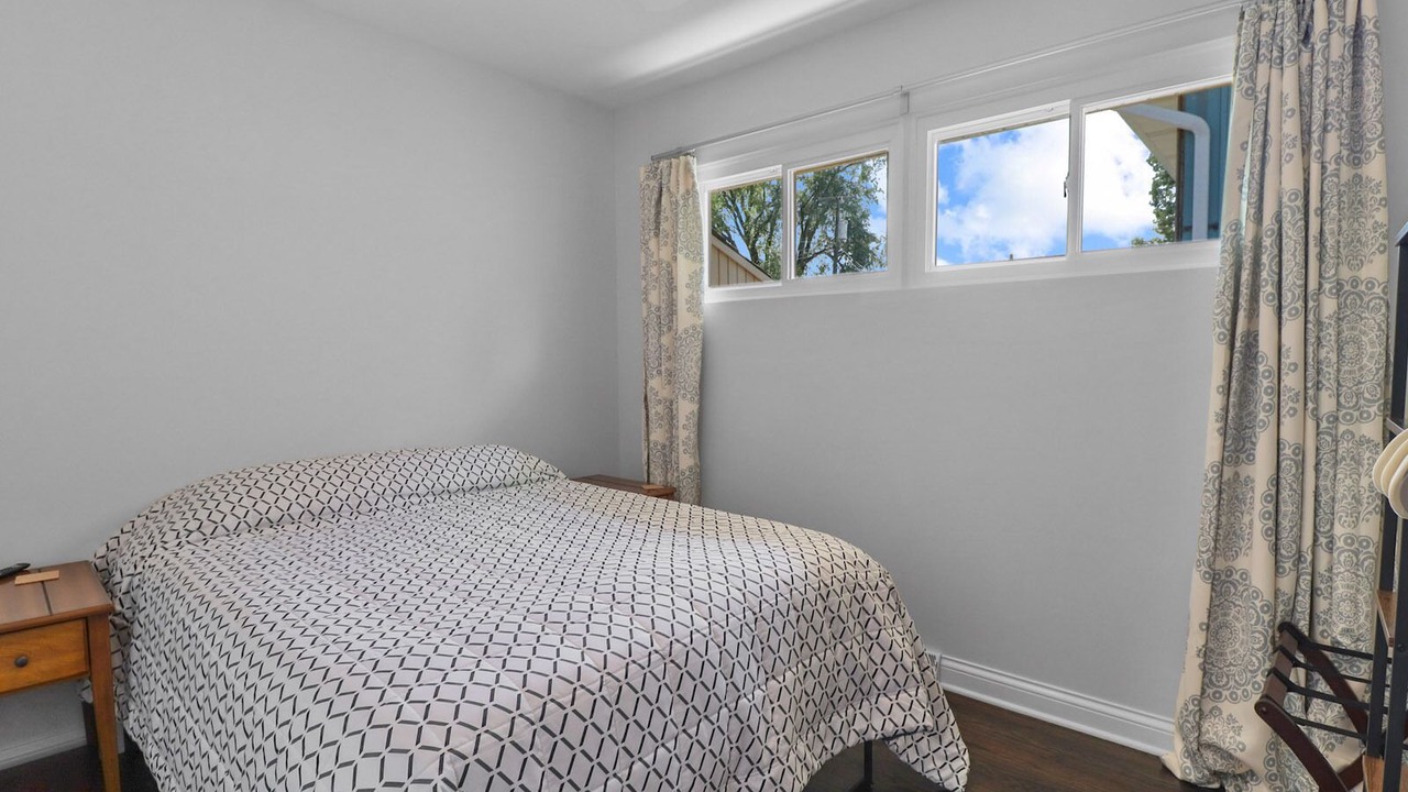 Photo of Bedroom in Miller Beach