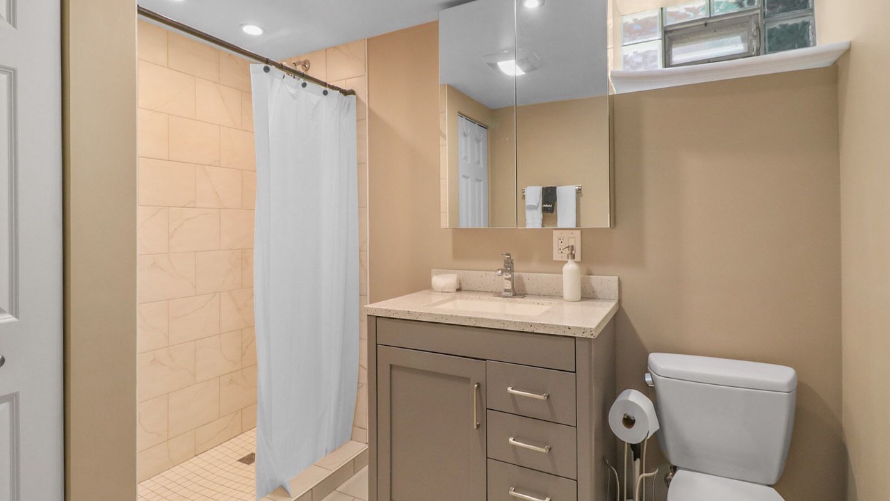 Photo of Bathroom in Miller Beach