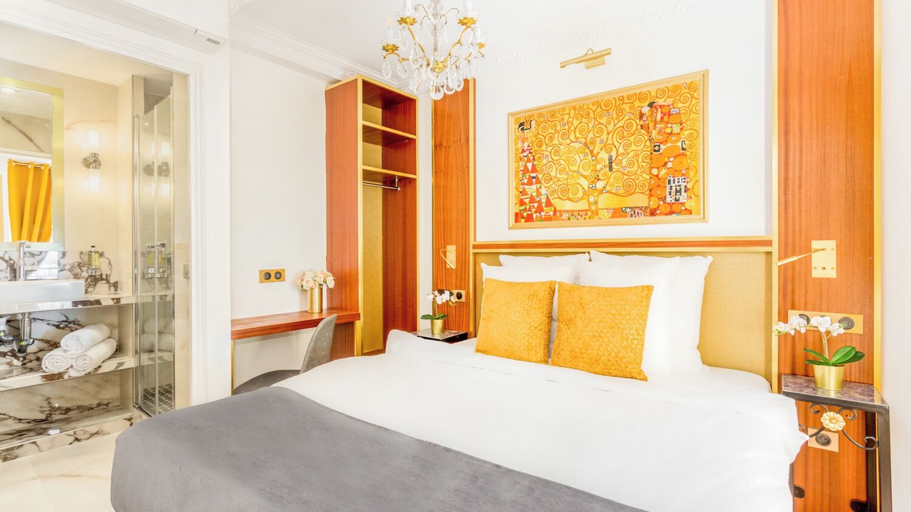 Photo of Bedroom in Saint-Merri