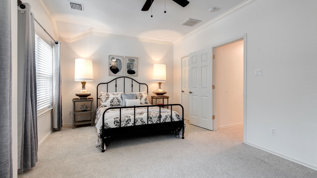 Photo of Bedroom in Alden Bridge