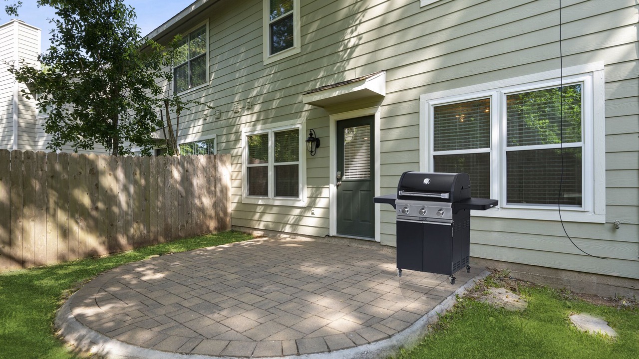 Photo of Patio Balcony in Alden Bridge