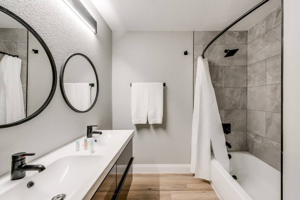 Photo of Bathroom in Original Town