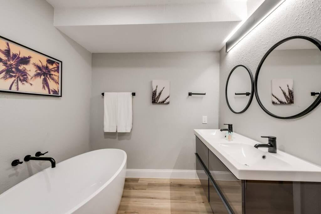 Photo of Bathroom in Original Town