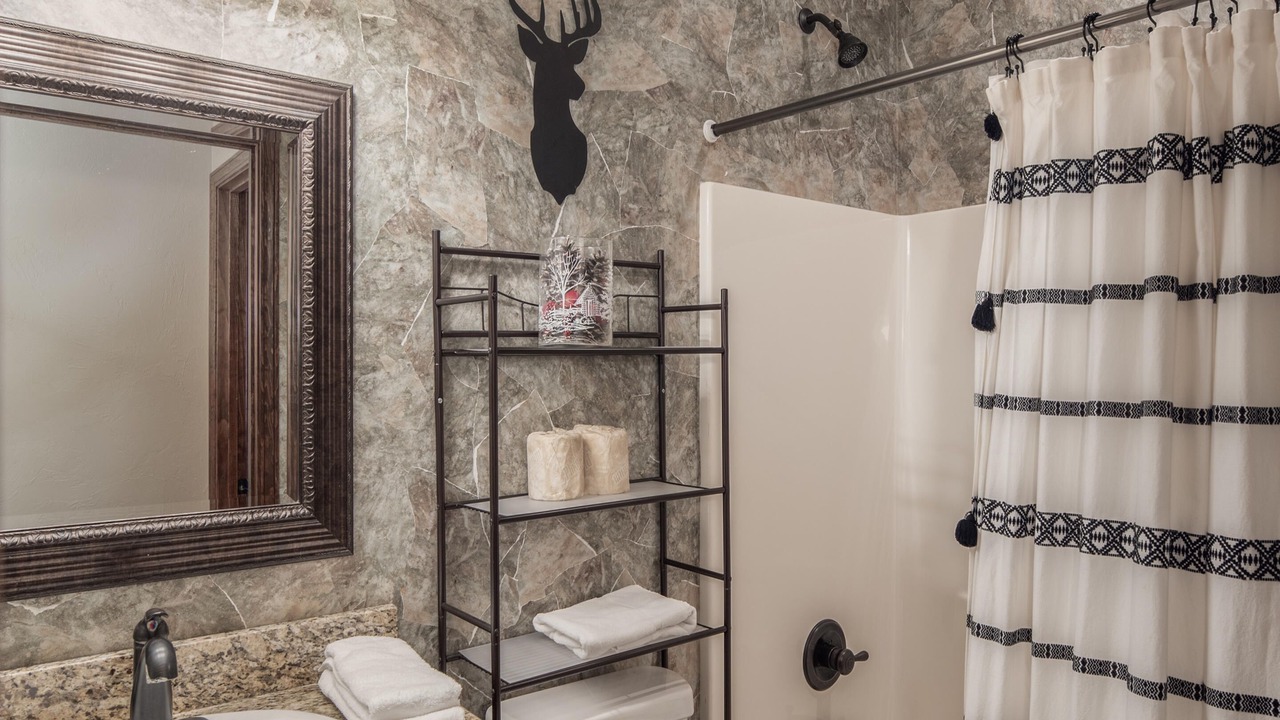 Photo of Bathroom in Ruidoso