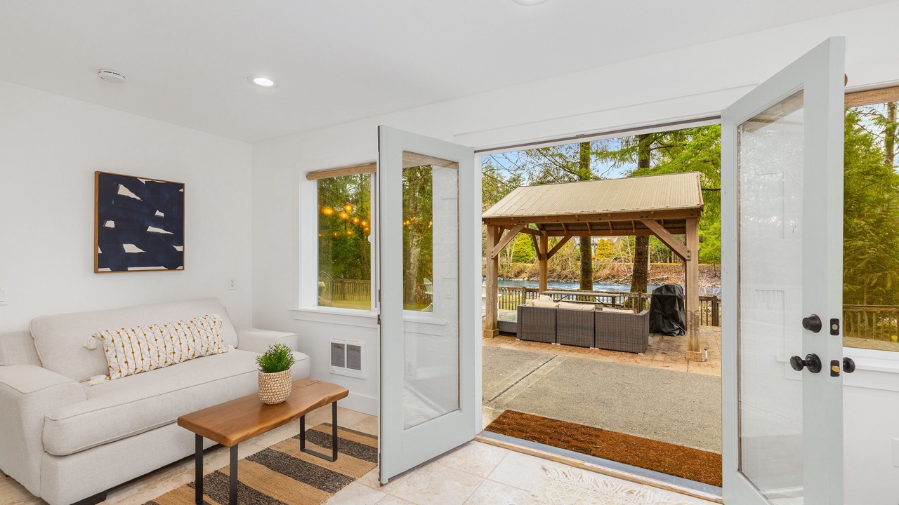 Photo of Livingroom in Riverbend