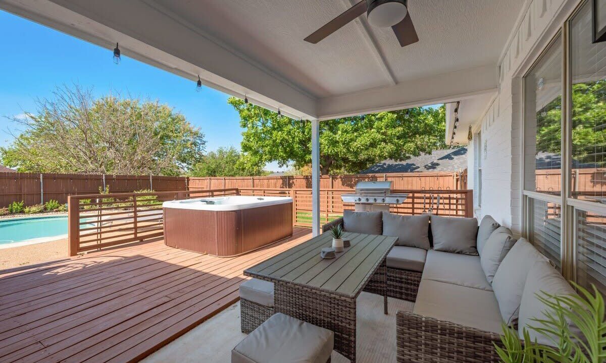 Photo of Patio Balcony in North Richland Hills
