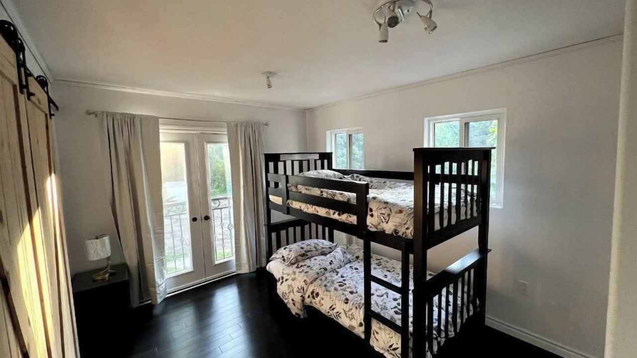 Photo of Bedroom in Batawa