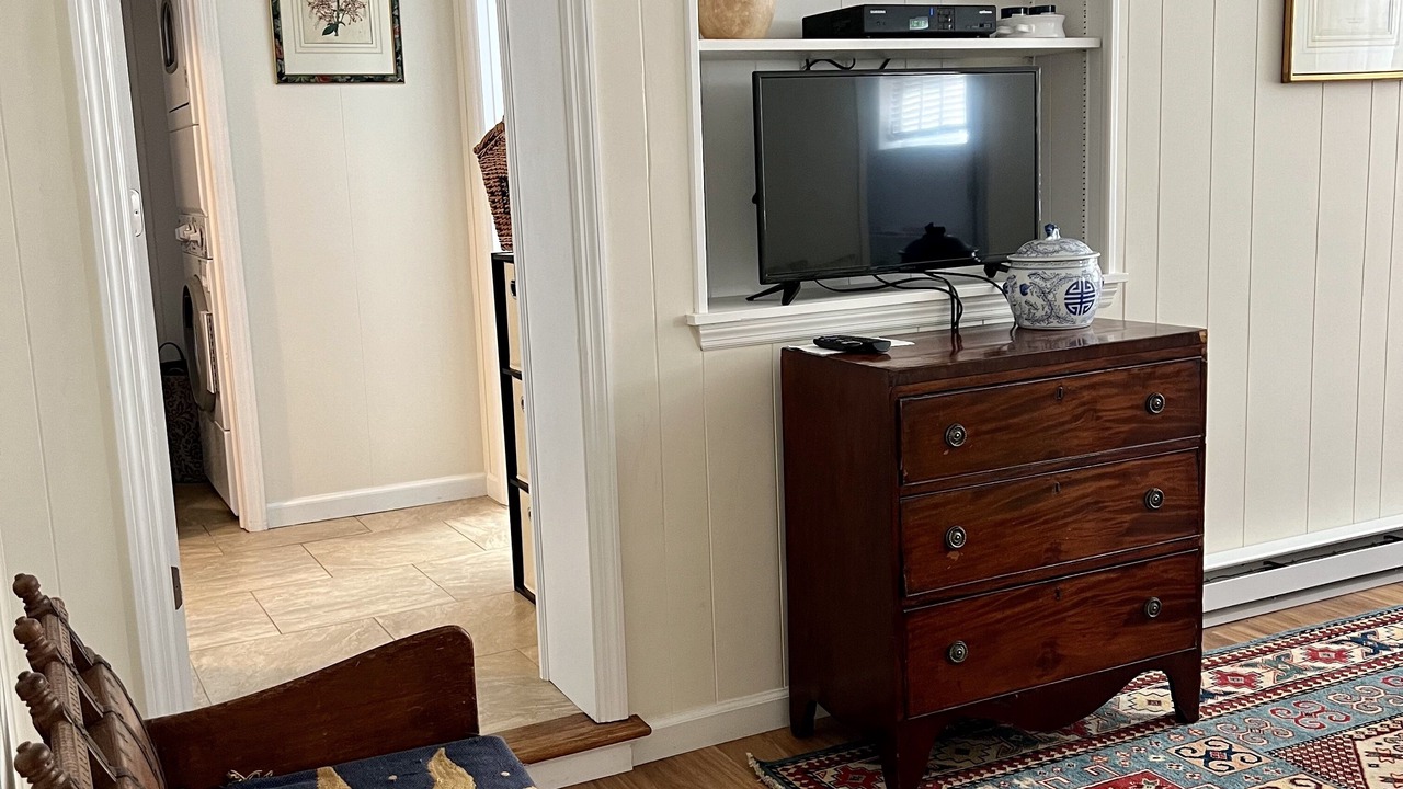Photo of Livingroom in Pleasant Valley