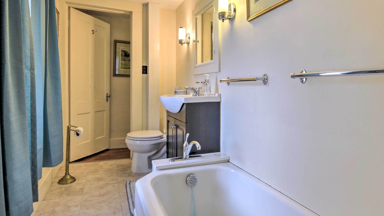 Photo of Bathroom in Granville