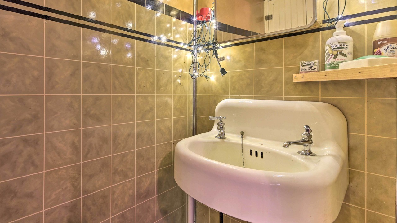 Photo of Bathroom in Granville