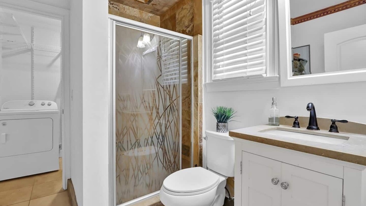 Photo of Bathroom in North Brookhaven