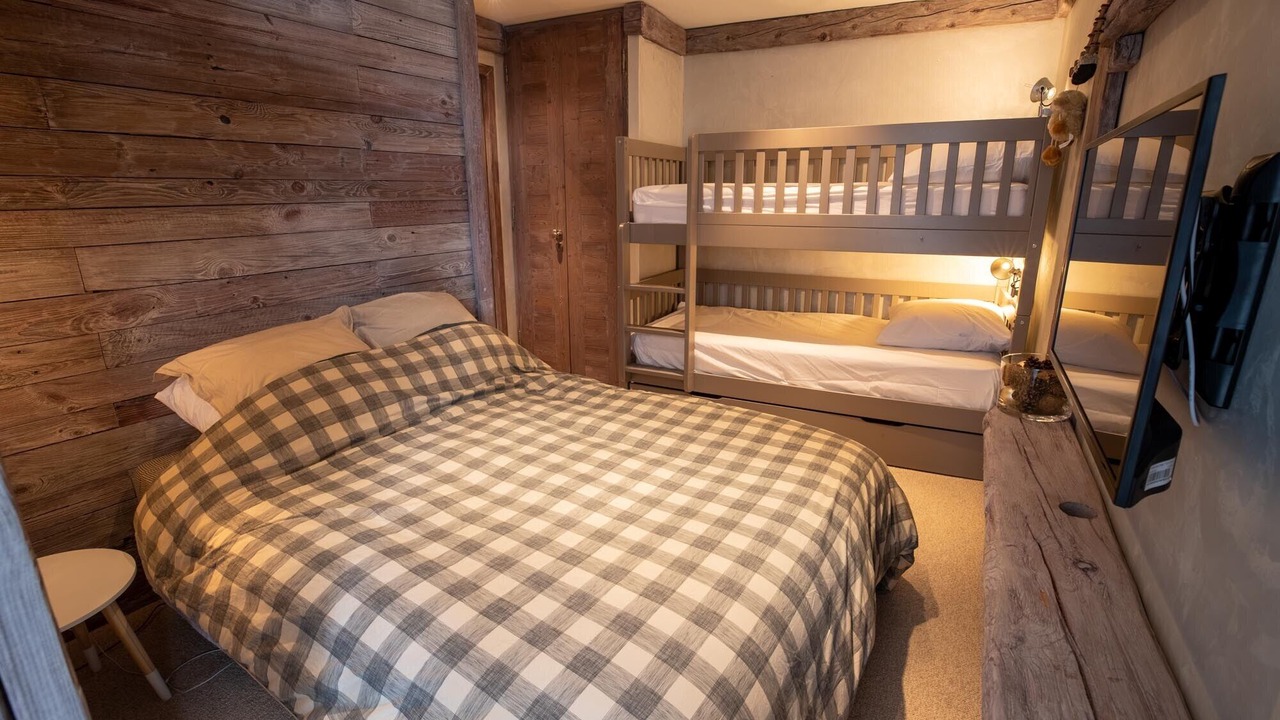 Photo of Bedroom in Meribel Centre