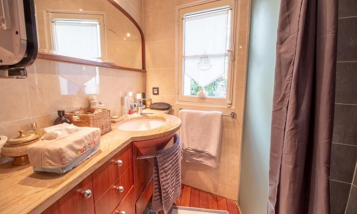 Photo of Bathroom in Quartier de Javel