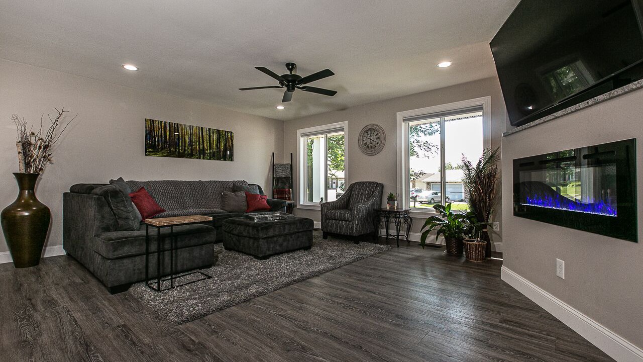 Photo of Livingroom in Dubuque
